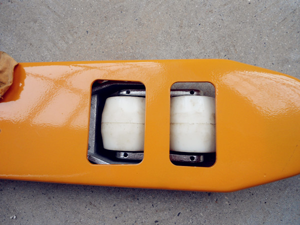 手動(dòng)地牛叉車廠家產(chǎn)品批發(fā)--河北東圣吊索具制造有限公司-石材夾具_(dá)小型攪拌機(jī)_手動(dòng)叉車_液壓堆高車