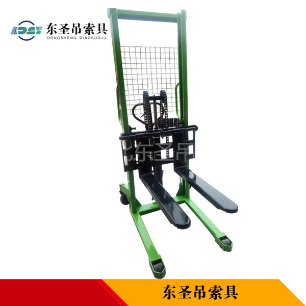 手動(dòng)輕型液壓堆高車產(chǎn)品展示--河北東圣吊索具制造有限公司 手動(dòng)輕型液壓堆高車產(chǎn)品展示--河北東圣吊索具制造有限公司