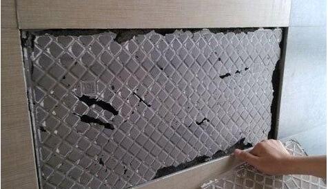 小型沙灰攪拌機鋪設(shè)瓷磚使用現(xiàn)場圖片--河北東圣吊索具制造有限公司--小型攪拌機|石材夾具|液壓堆高車|手動叉車