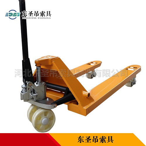 手動(dòng)液壓搬運(yùn)車規(guī)格型號(hào)--河北東圣吊索具制造有限公司--小型攪拌機(jī)|手動(dòng)叉車|液壓堆高車|手動(dòng)叉車 手動(dòng)液壓搬運(yùn)車規(guī)格型號(hào)--河北東圣吊索具制造有限公司--小型攪拌機(jī)|手動(dòng)叉車|液壓堆高車|手動(dòng)叉車