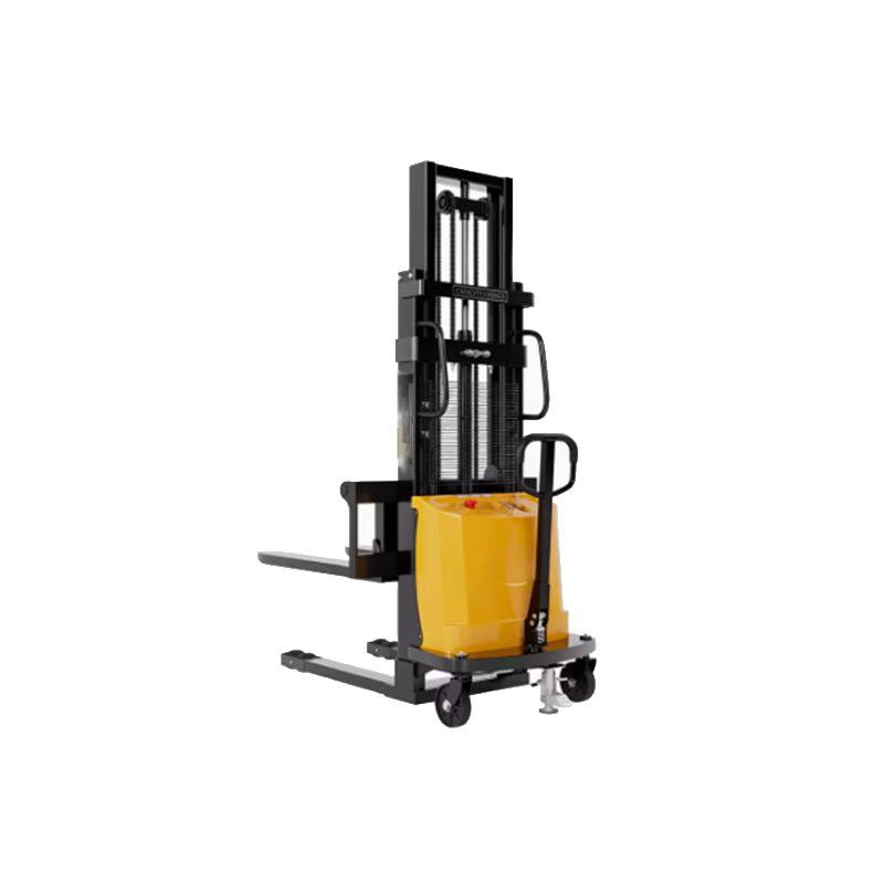 在使用電動堆高車容易出現的錯誤操作