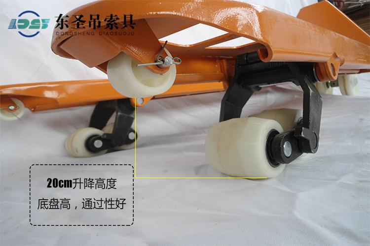 手動(dòng)液壓叉車(chē)的腳輪是如何檢查的