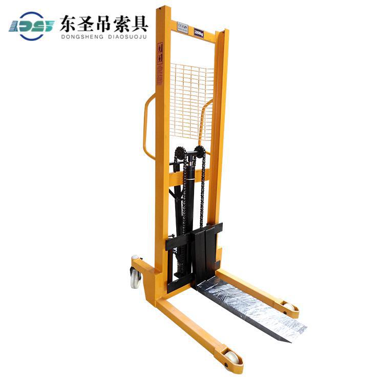 搬運(yùn)玻璃需要采用定制的液壓堆高車(chē)